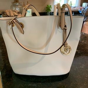 White Micheal Kors purse